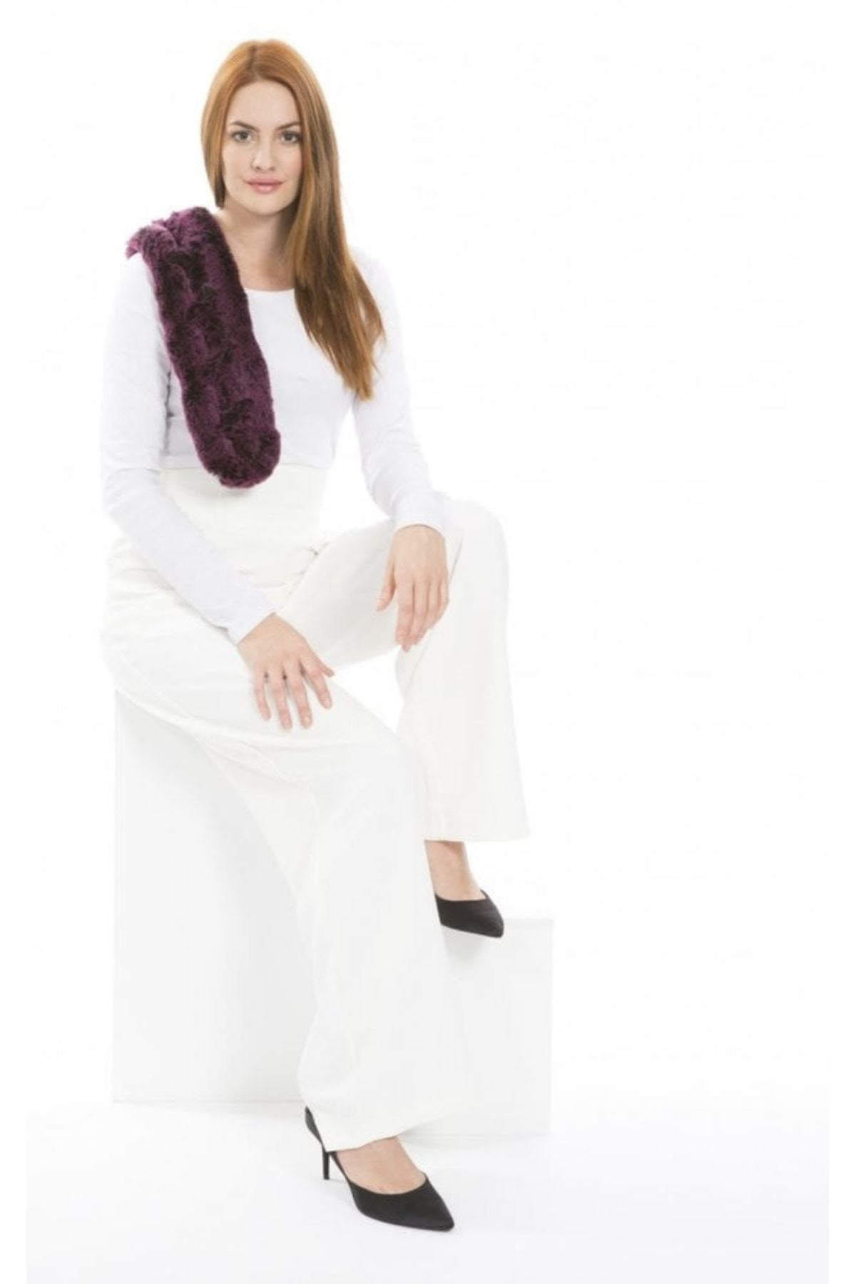Purple faux fur scarf