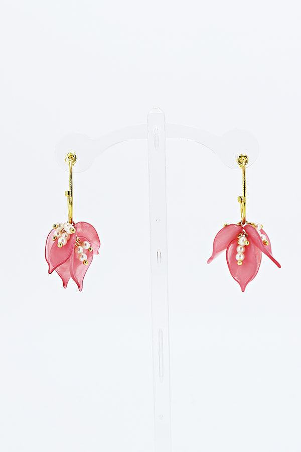 Gold hoop with floral petals