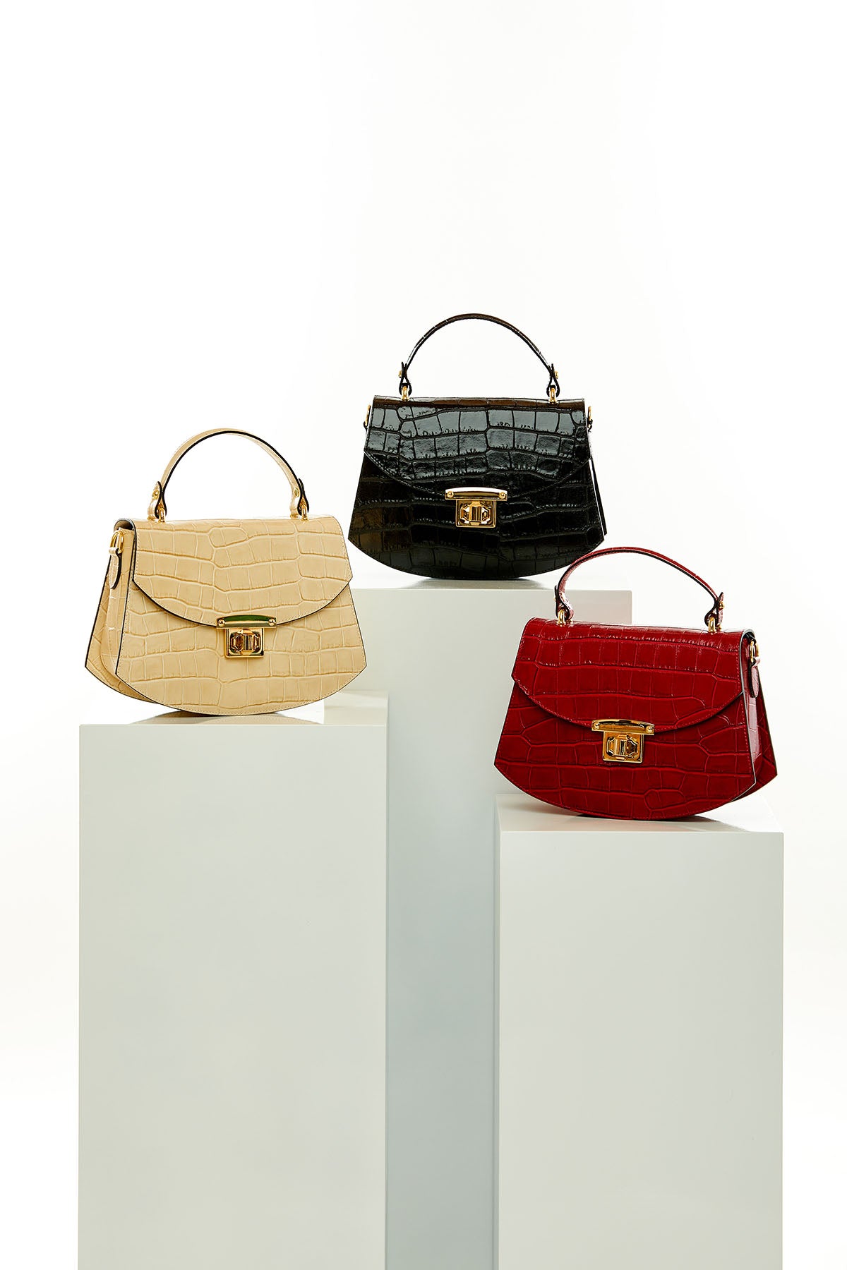 Leather Handbag With Handle and Crossbody Strap