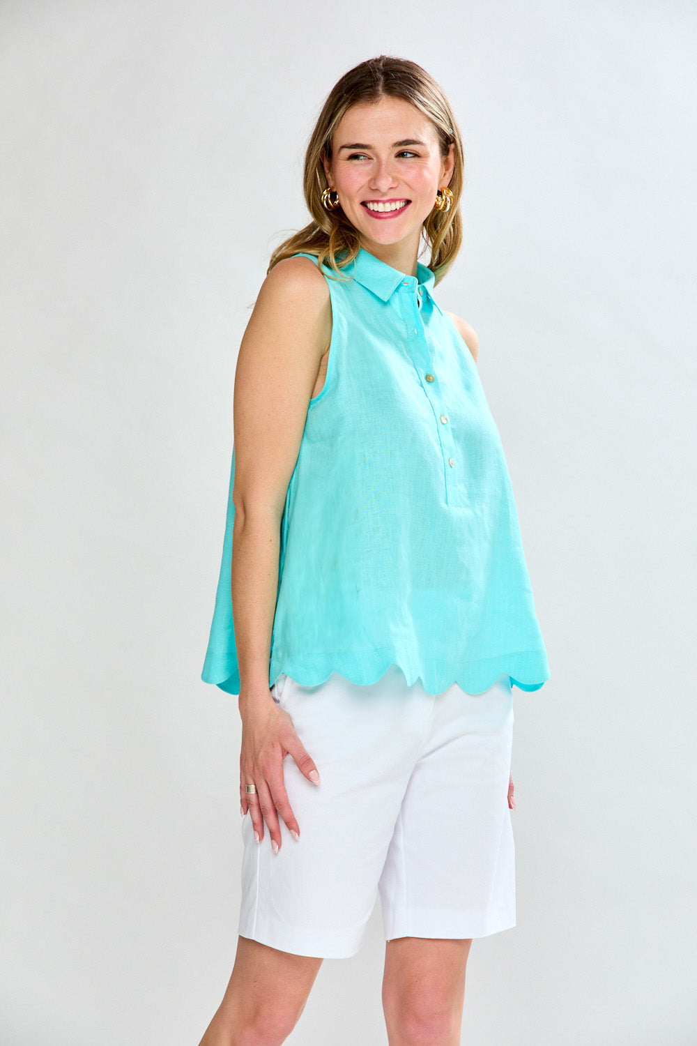 Woman in white bermuda short