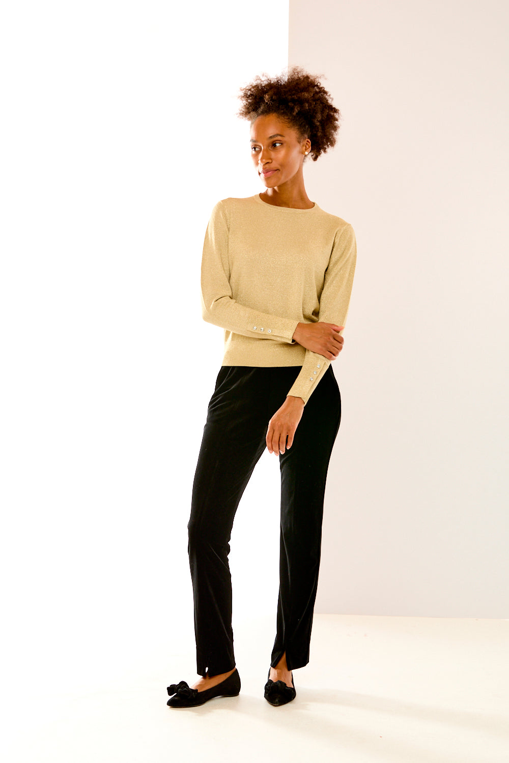 The lurex pullover in gold with button cuff