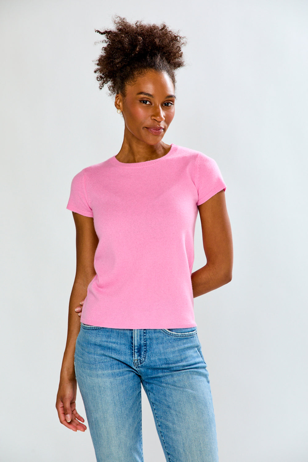 woman in pink t-shirt