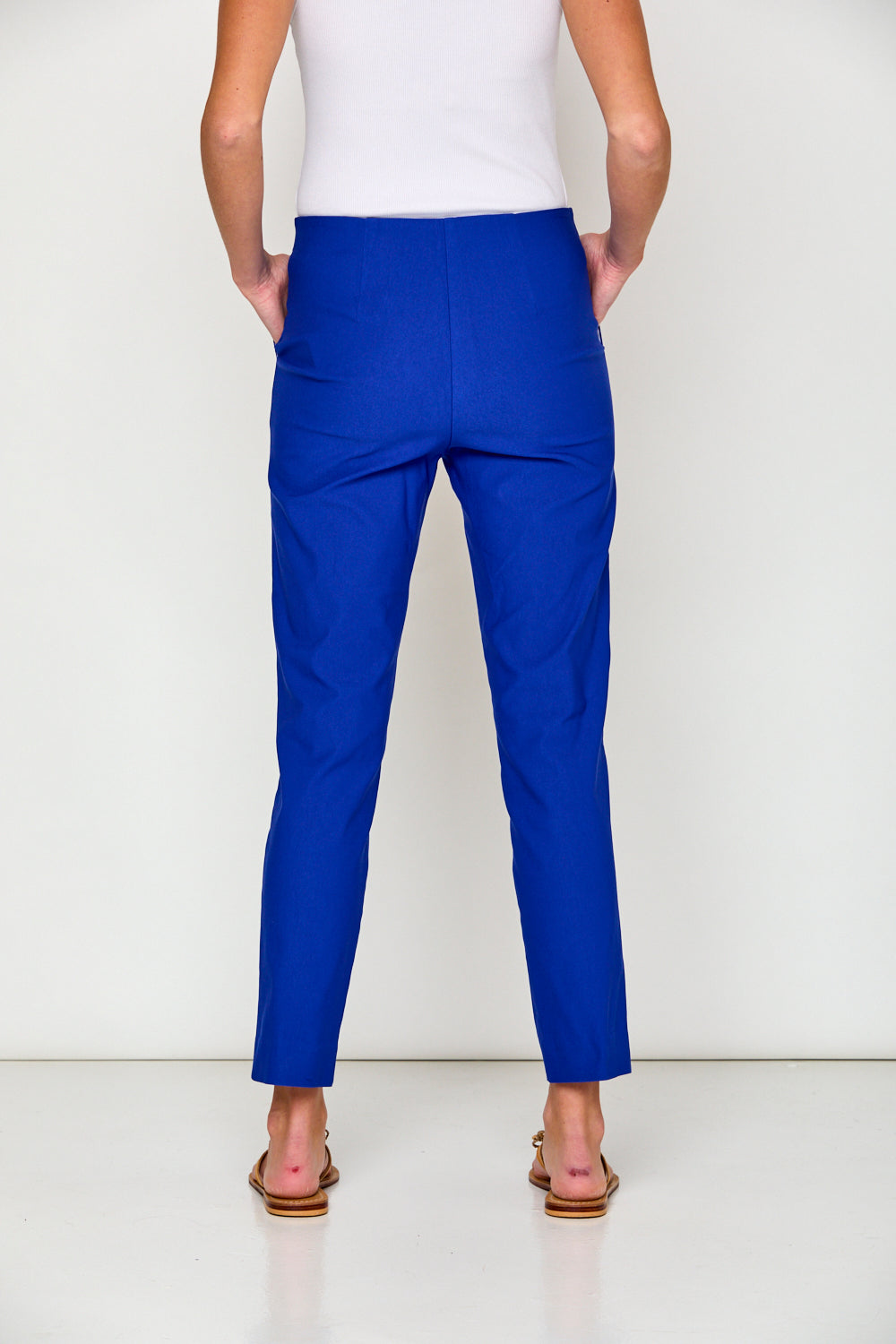 The Sutton pant in Royal