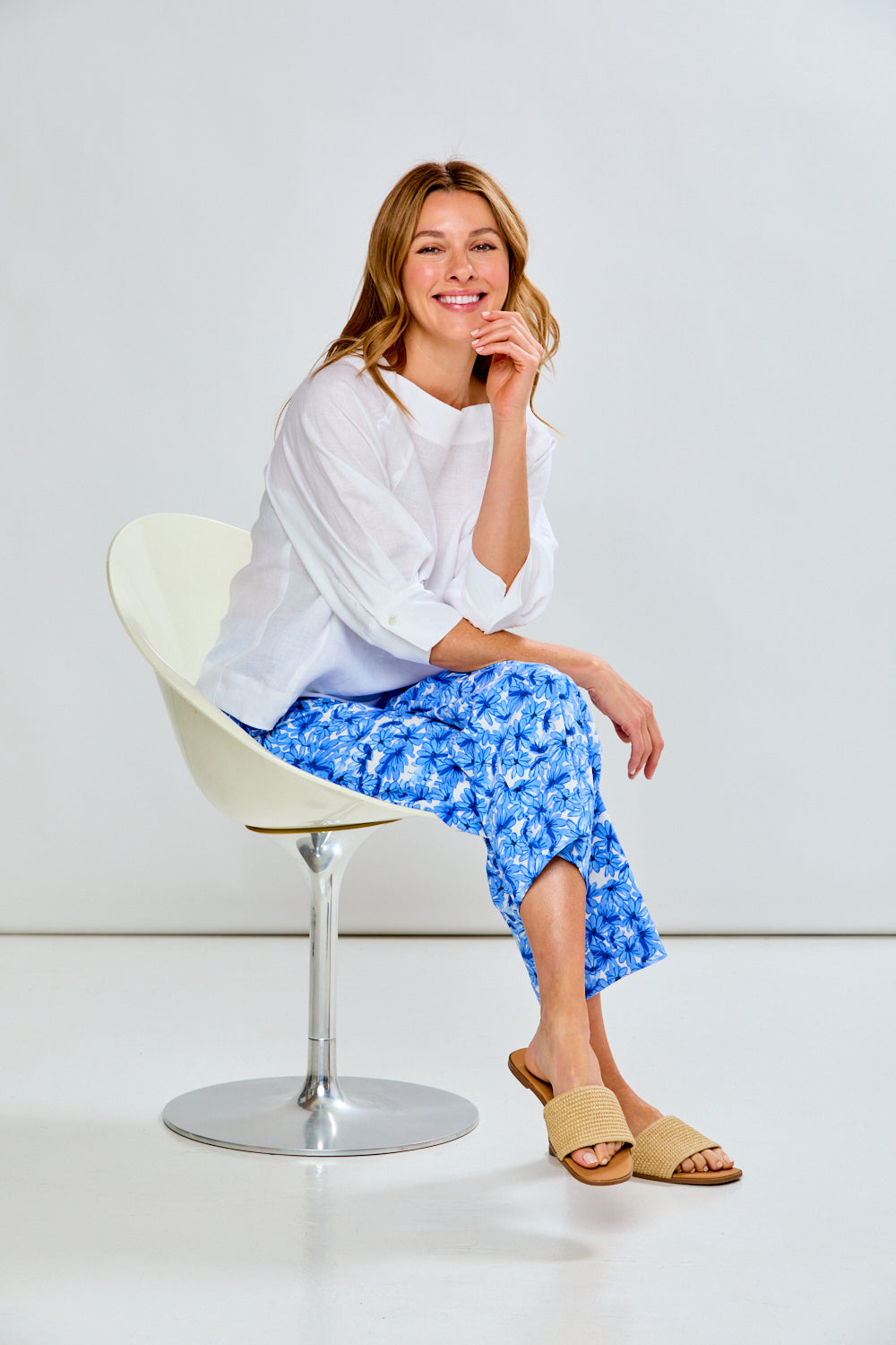 Woman wearing The Palermo Top in Linen