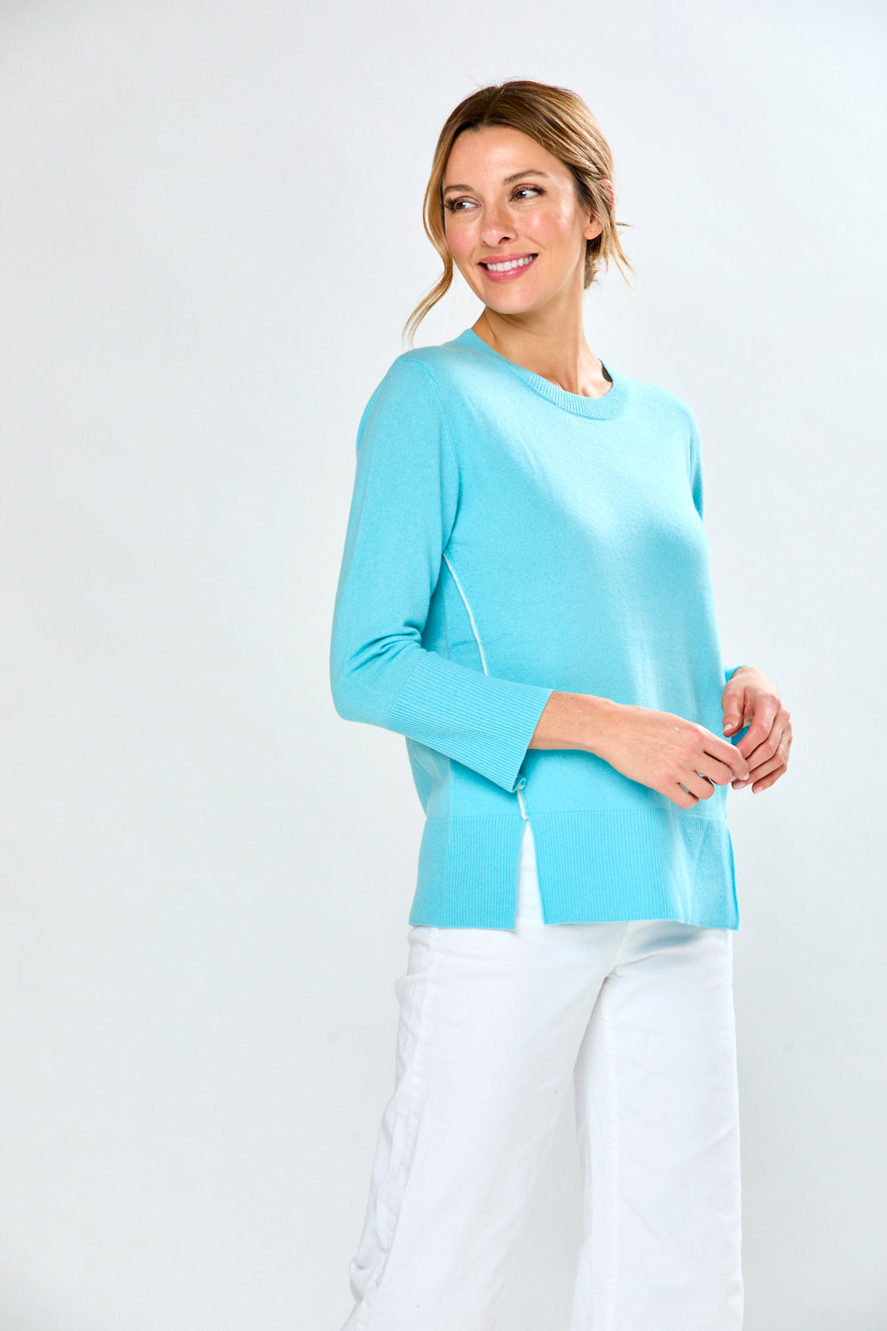 Tipped Cashmere Pullover in Pool and Ivory