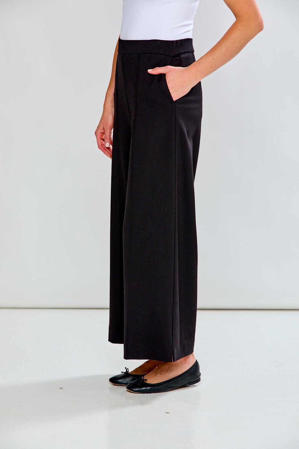 The Shira Pant in Ponte in Black