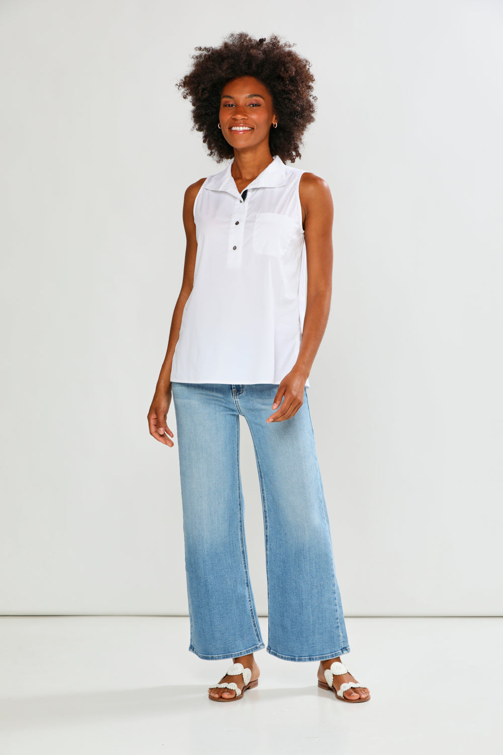 The Sleeveless Short Daniella in Cotton in White