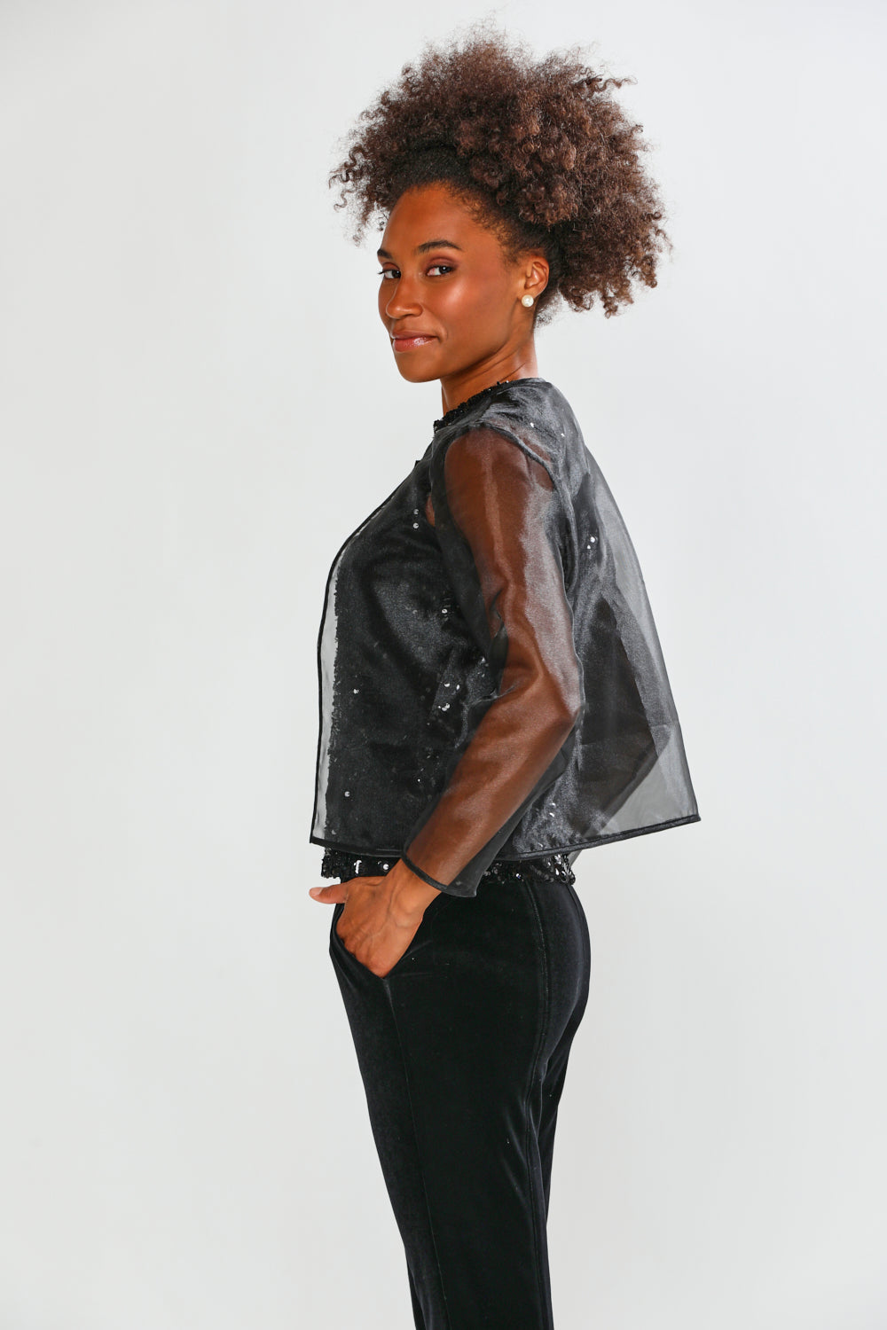 Woman wearing an organza jacket
