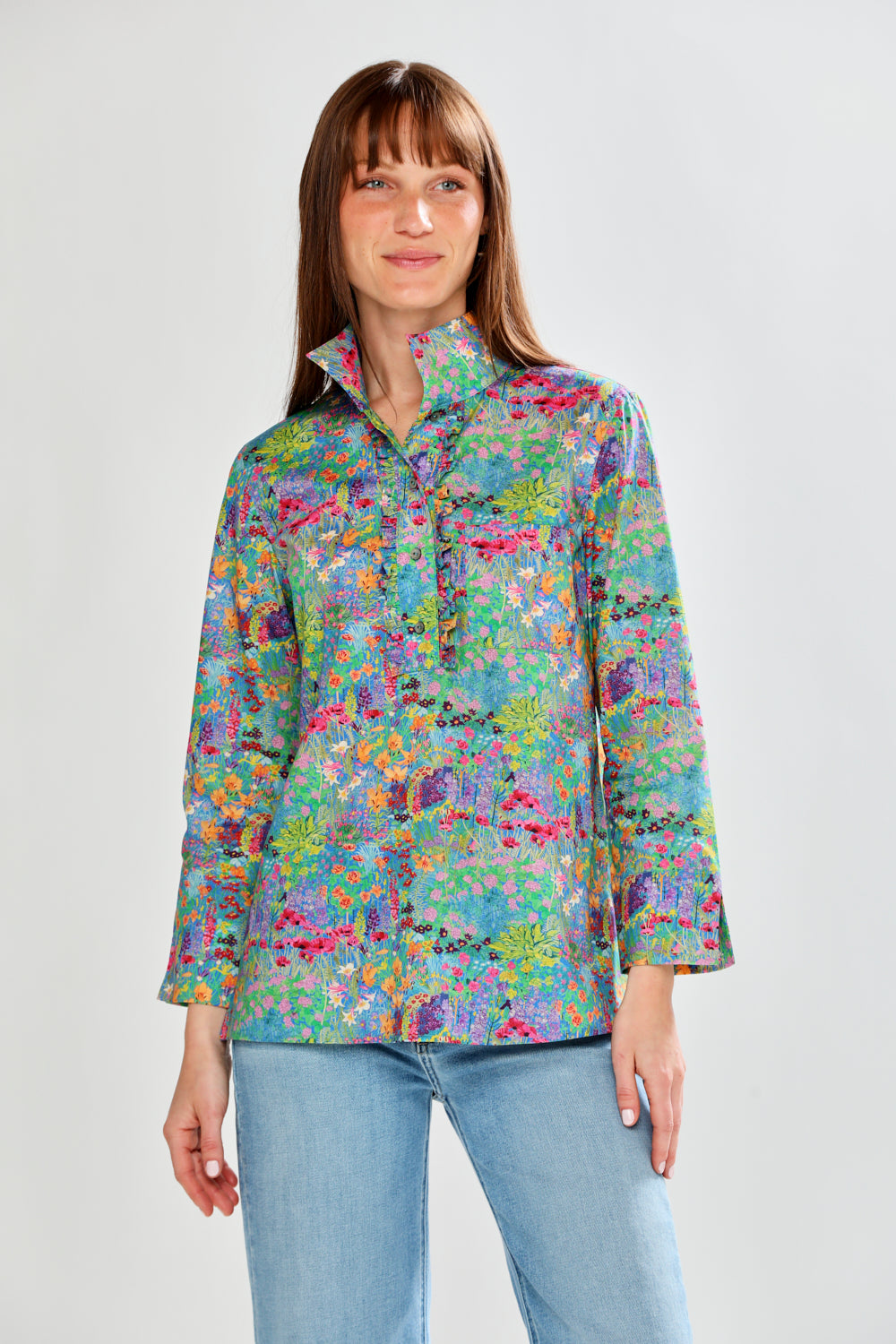 Woman wearing SHORT DANIELLA W/RUFFLE - ANNA'S HAVEN
