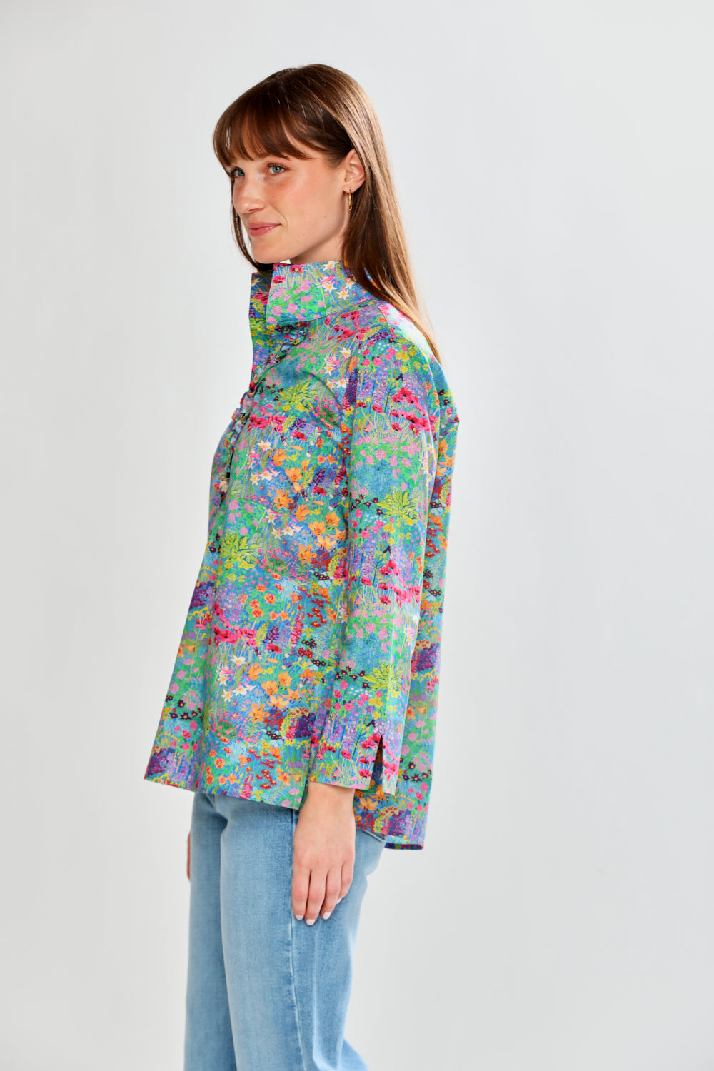 Woman wearing SHORT DANIELLA W/RUFFLE - ANNA'S HAVEN