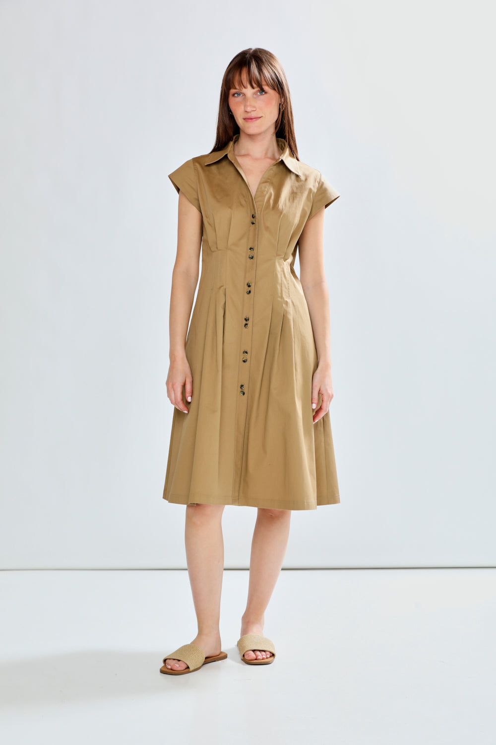 Woman wearing KAILYN DRESS - CAFE AU LAIT