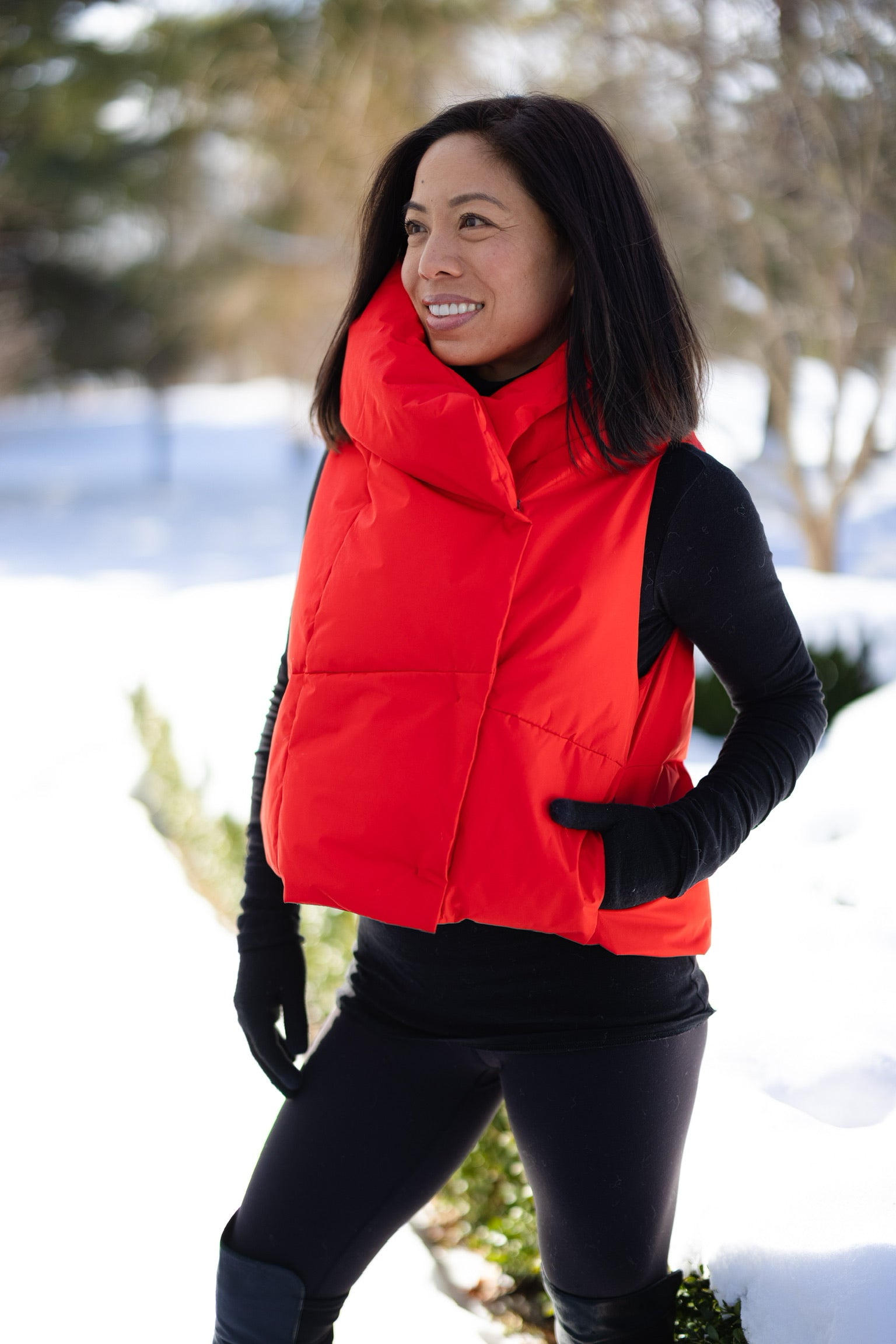 The Puffer Vest in red