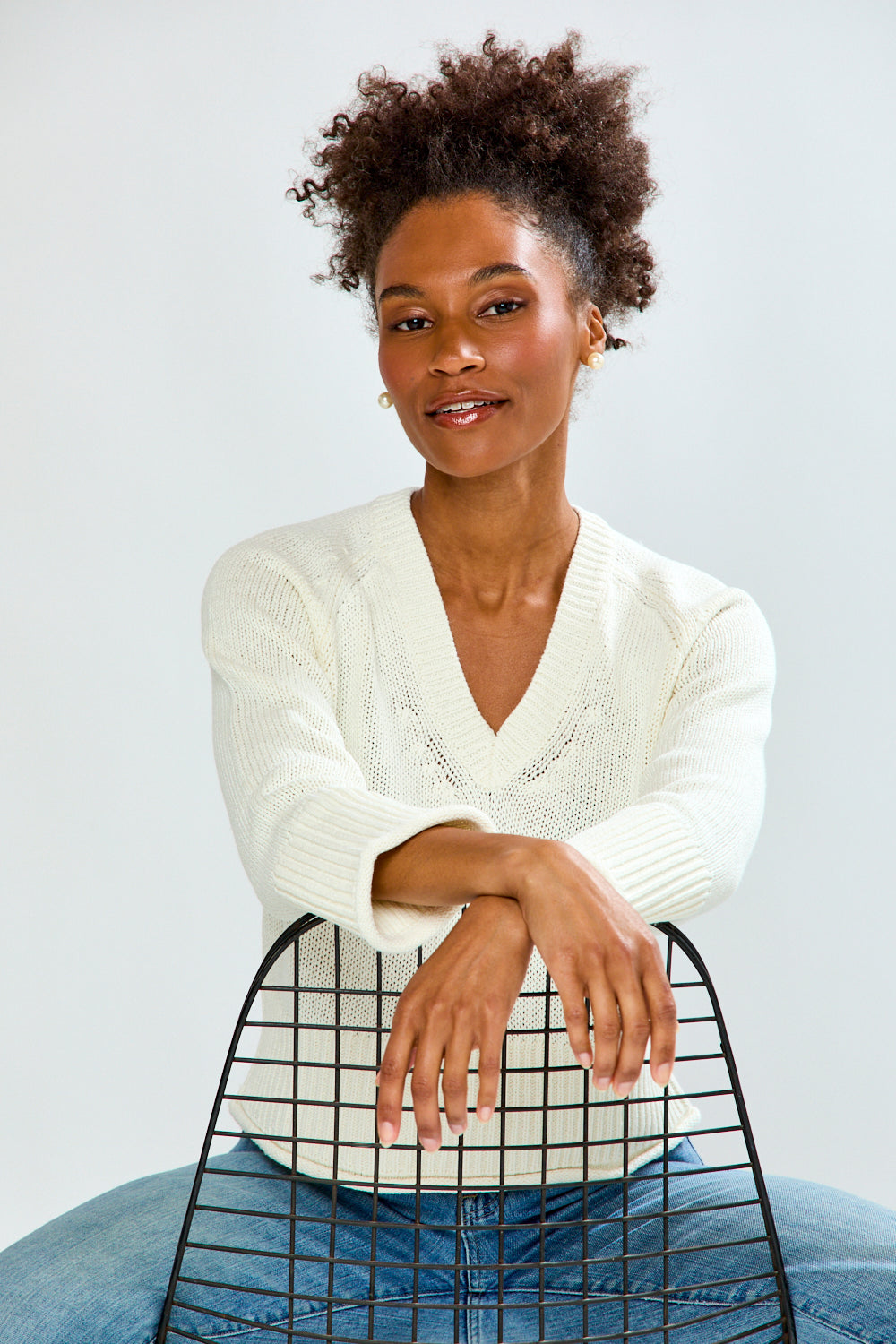 Woman wearing V Neck Linen Pullover
