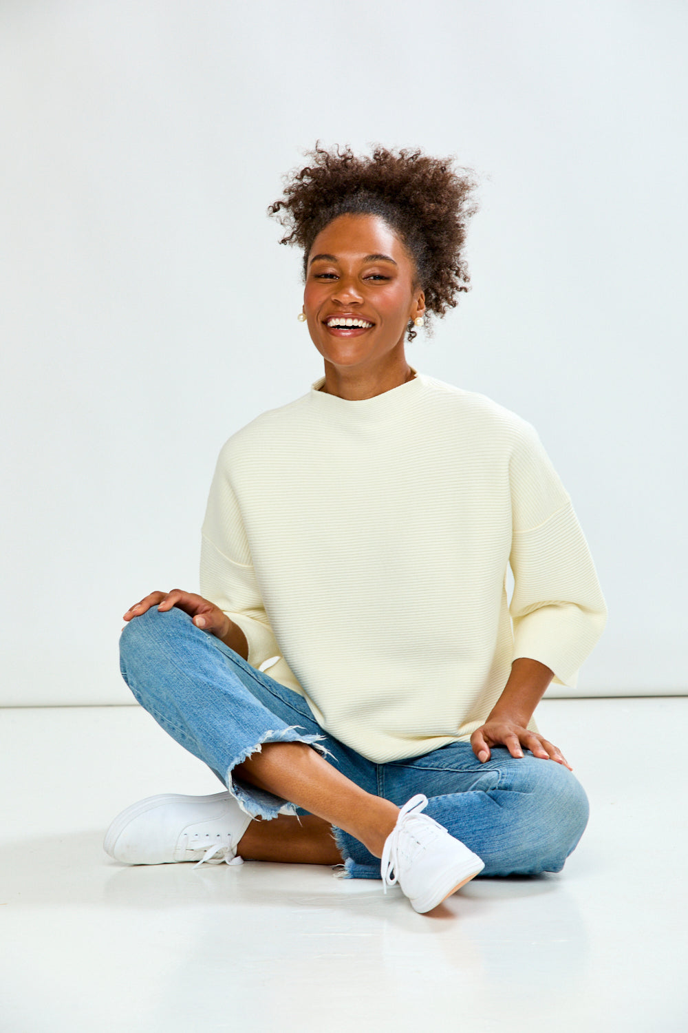 Woman wearing The Ribbed 3/4 Sleeve Pullover