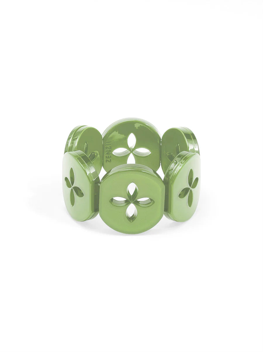 Quatrefoil Cutout Resin Stretch Bracelet