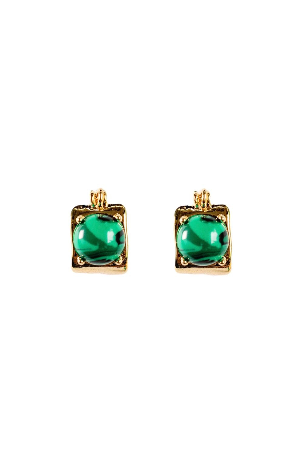 Gold and emerald earring